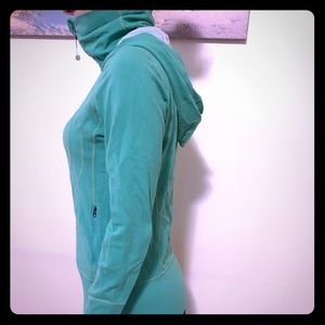 Lululemon Green Stride Jacket with hoodie